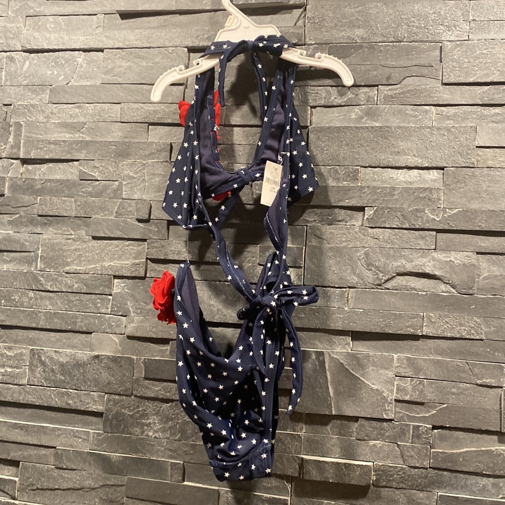 GapKids 2 Piece Bathing Suit - Picture 4 of 7